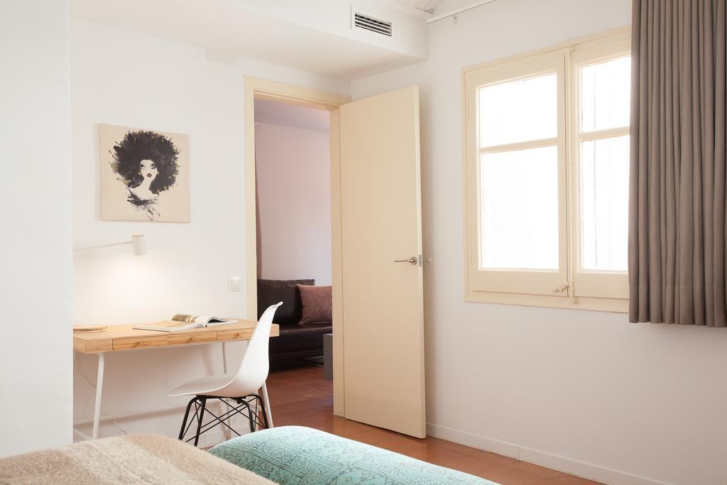 Click&Flat Europa Fira Apartments لوسبيتاليت دي يوبريغات المظهر الخارجي الصورة
