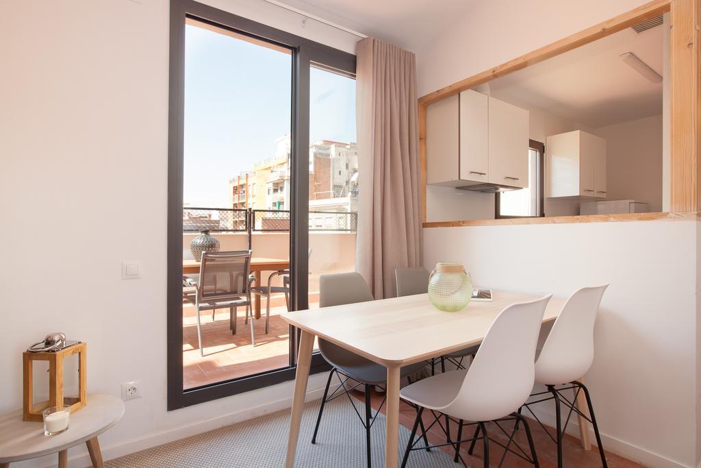 Click&Flat Europa Fira Apartments لوسبيتاليت دي يوبريغات المظهر الخارجي الصورة