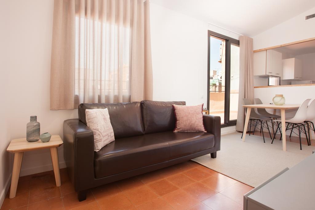 Click&Flat Europa Fira Apartments لوسبيتاليت دي يوبريغات المظهر الخارجي الصورة