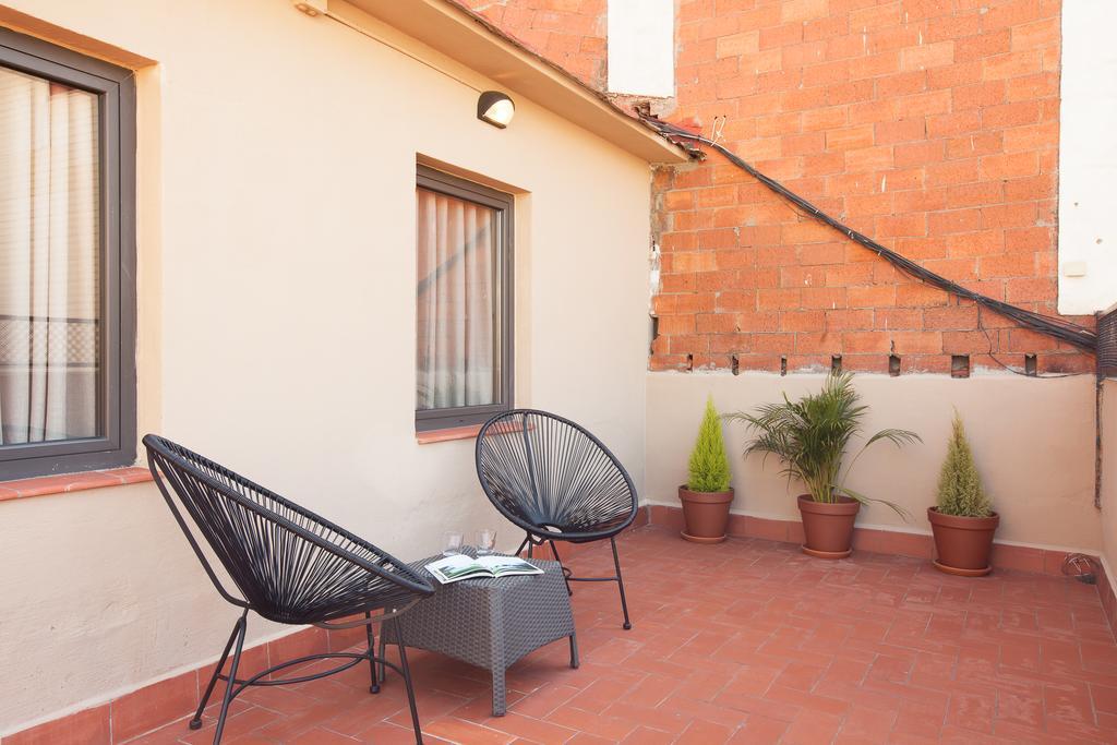 Click&Flat Europa Fira Apartments لوسبيتاليت دي يوبريغات المظهر الخارجي الصورة