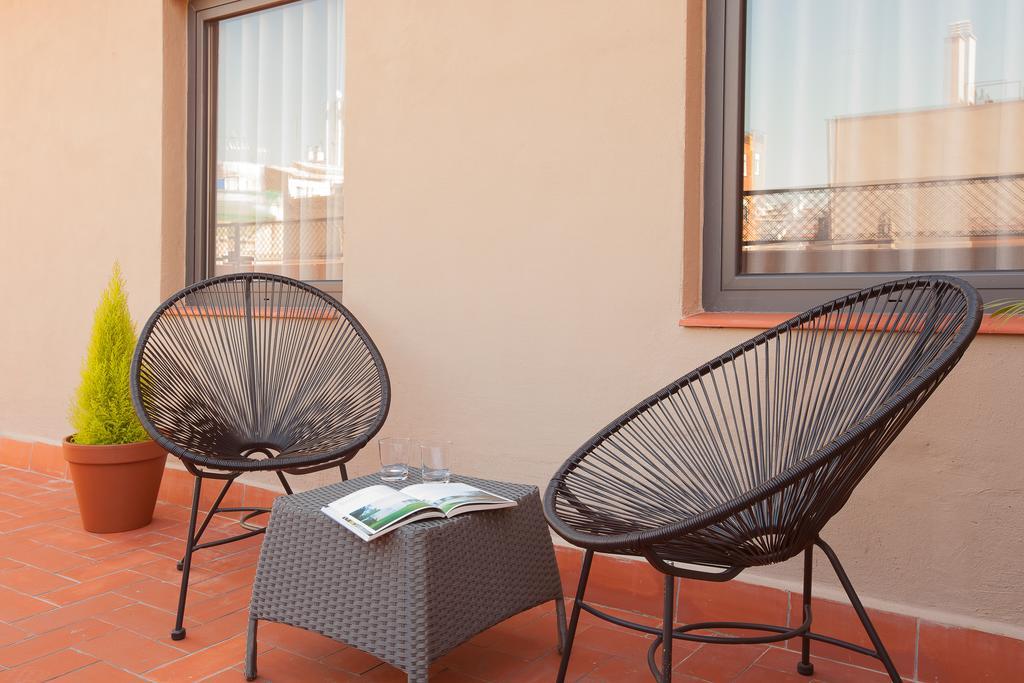 Click&Flat Europa Fira Apartments لوسبيتاليت دي يوبريغات المظهر الخارجي الصورة