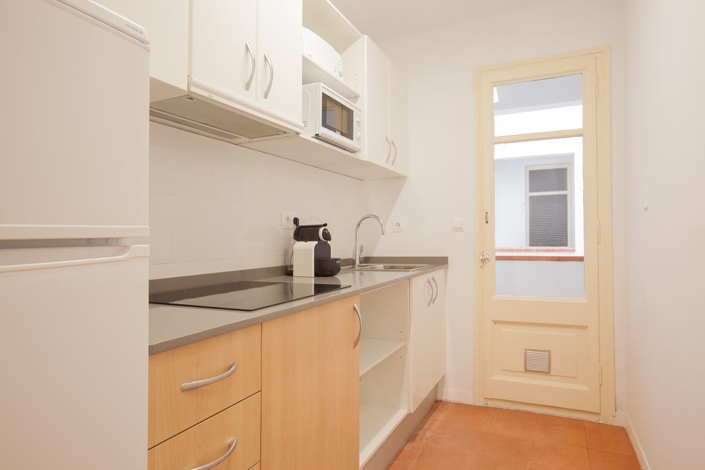 Click&Flat Europa Fira Apartments لوسبيتاليت دي يوبريغات المظهر الخارجي الصورة
