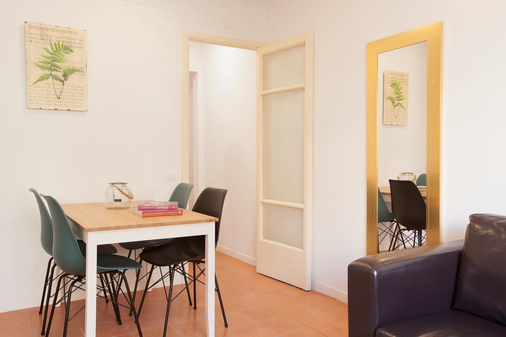 Click&Flat Europa Fira Apartments لوسبيتاليت دي يوبريغات المظهر الخارجي الصورة
