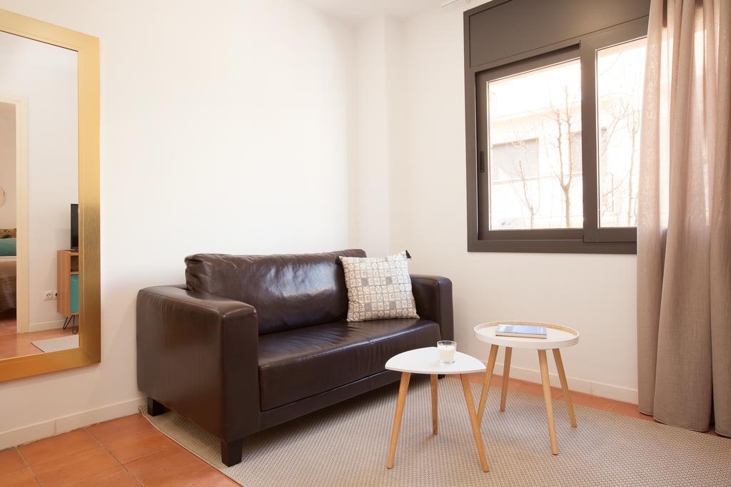 Click&Flat Europa Fira Apartments لوسبيتاليت دي يوبريغات المظهر الخارجي الصورة