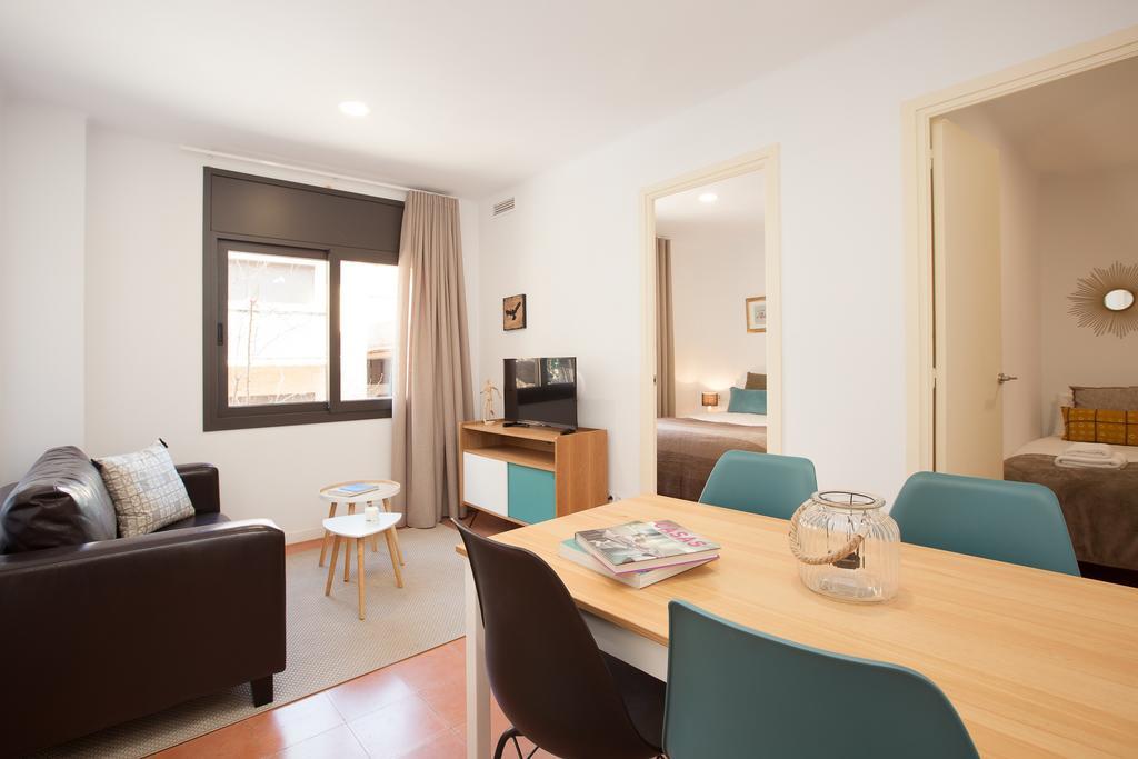 Click&Flat Europa Fira Apartments لوسبيتاليت دي يوبريغات المظهر الخارجي الصورة